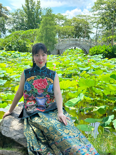 中国风复古真丝十三太保苏绣打籽绣牡丹花瓶石榴团花旗袍马甲外套