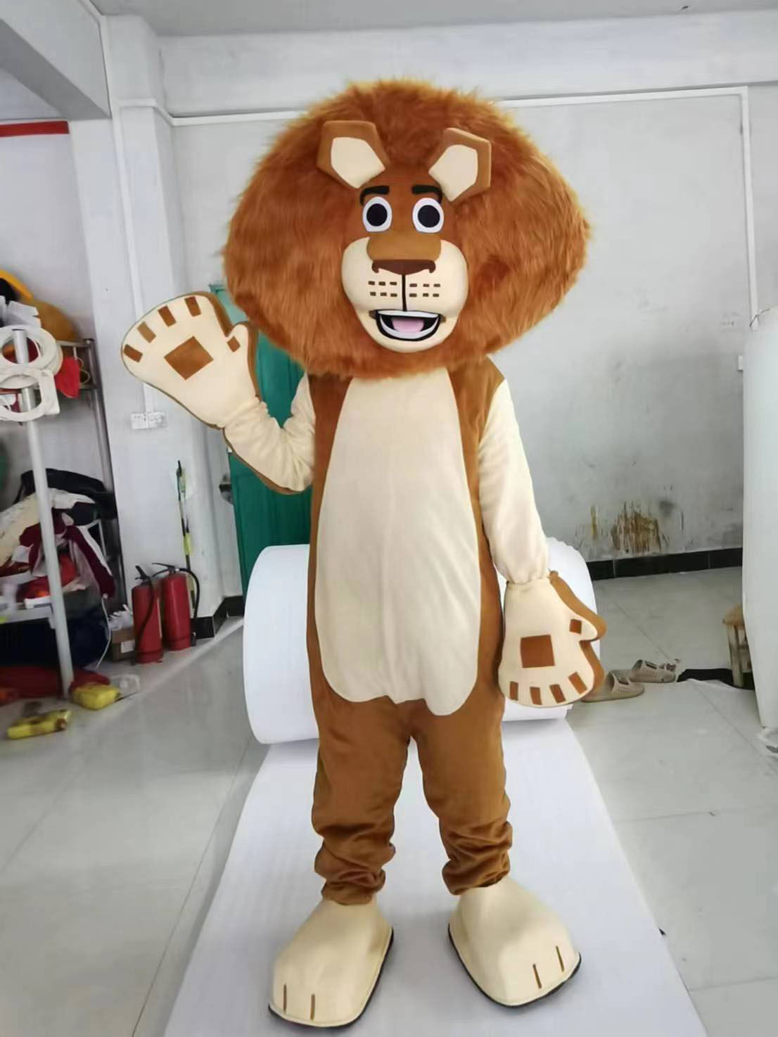 狮子卡通人偶服装动物人偶行走活动人穿道具服马达加斯加长颈鹿
