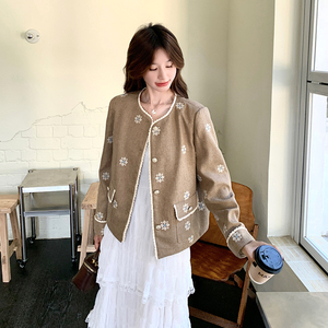 [现货]重工艺蕾丝边拼接刺绣小香外套155-8650-P165K235图片