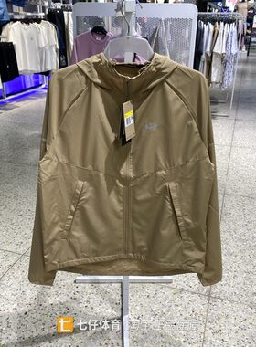 Nike耐克男薄款轻便外套夹克