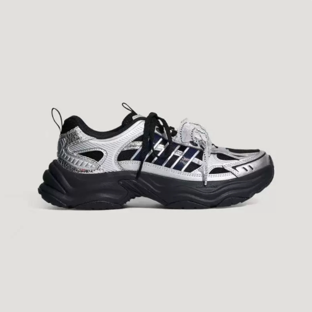 Adidas阿迪达斯正品新款春秋季女款休闲缓震双鞋带老爹鞋LA6811
