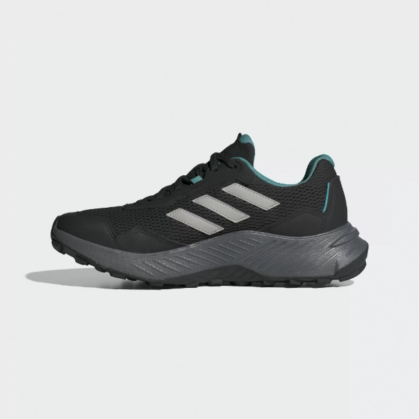 Adidas阿迪达斯正品新款春秋季女款日常休闲户外登山运动鞋IE5909