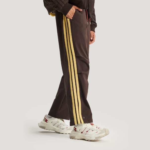 Adidas阿迪达斯正品新款春秋男款运动三道杠系带梭织长裤KE4063