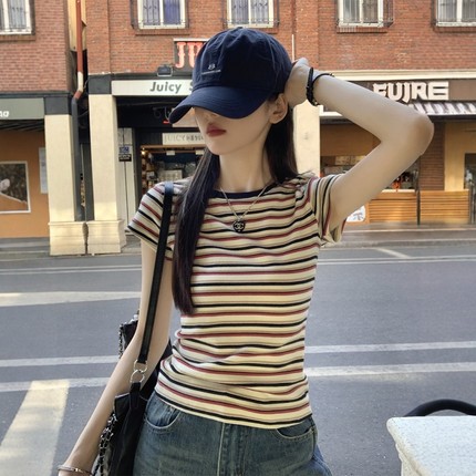 美式复古撞色条纹内搭短袖T恤女2026夏季设计感正肩修身打底上衣