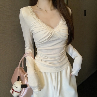 秋冬chic韩系穿搭v领上衣交叉蕾丝边褶皱纯欲长袖T恤女打底衫内搭