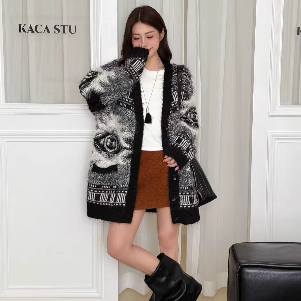 欧货羊毛老钱风高品质黑白民族风中长款开衫外套毛衣韩版秋女装