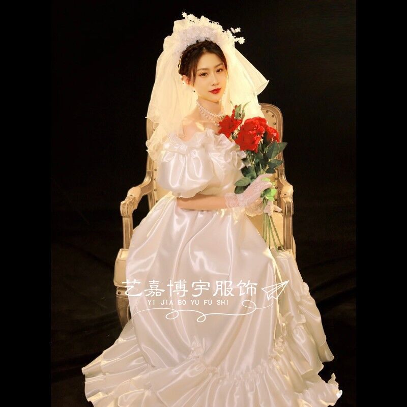 影楼复古婚纱港风宫廷礼服白色
