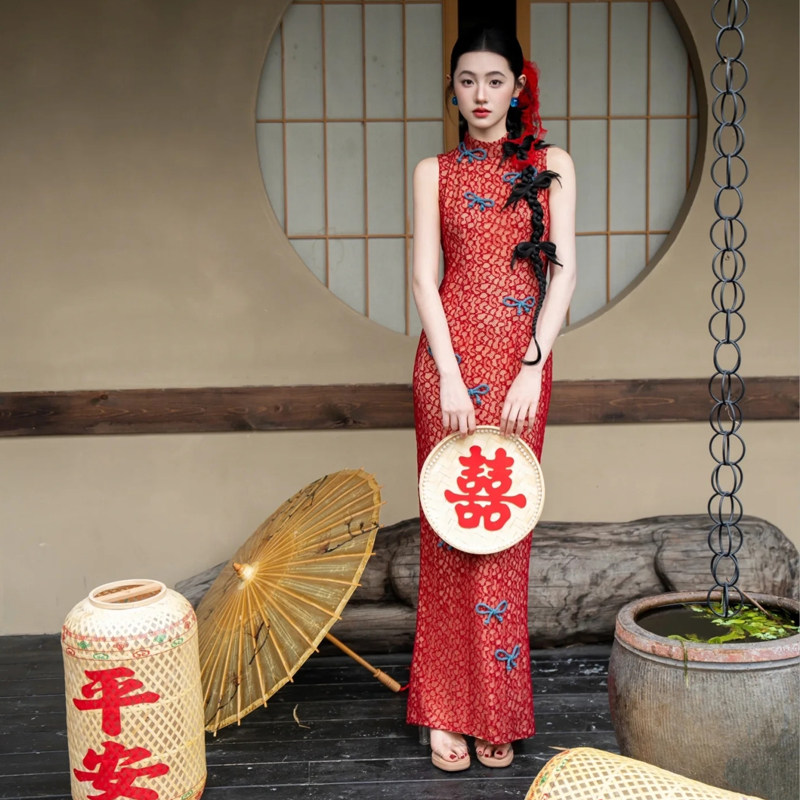 新中式晨袍女新娘敬酒服2025新款高端复古蕾丝改良旗袍订婚礼服裙