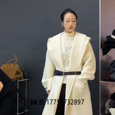 2025秋冬新品中长款白色山羊绒大翻领大衣女 价私问