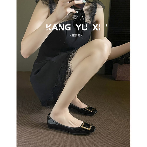 康羽兮丨黑色方扣平底鞋女气质