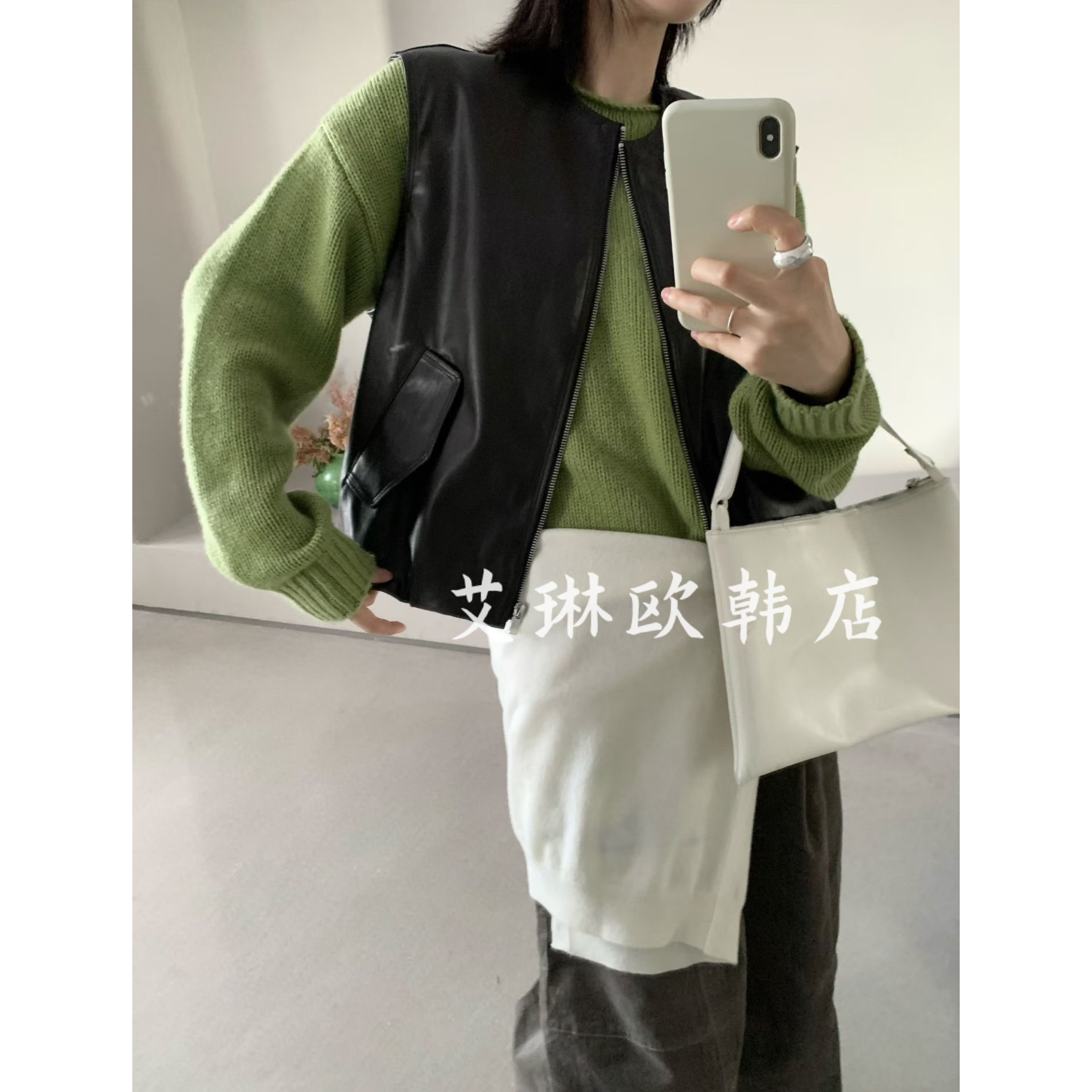 卡蔓韩标MM252秋冬PU皮衣马甲女
