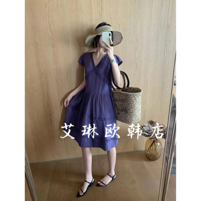 10252韩系甜美木耳边V领连衣裙