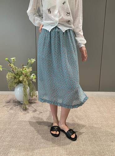 卡蔓诗KMS30897夏款韩版海盐系波点印花侧开衩松紧腰半身裙女