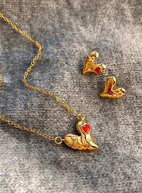 轻奢小众爱心项链真金电镀