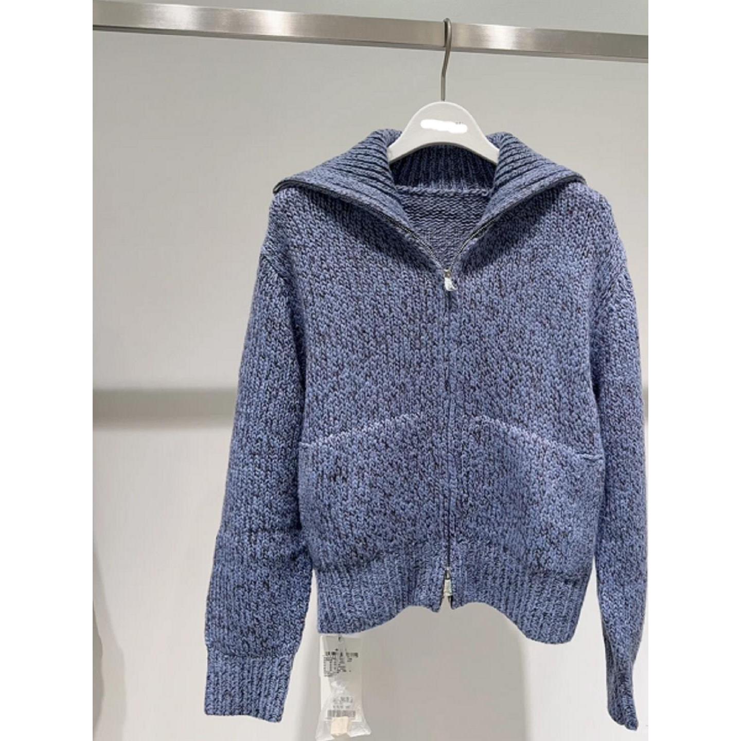 MM商场同款2025秋冬新品蓝色绵羊毛翻领针织开衫女毛衣4GA133441