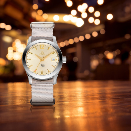 上海手表先锋派致敬复刻经典复古机械腕表 富艺斯平替