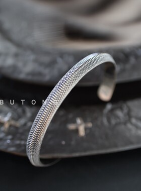 S925纯银龙鳞纹开口手镯