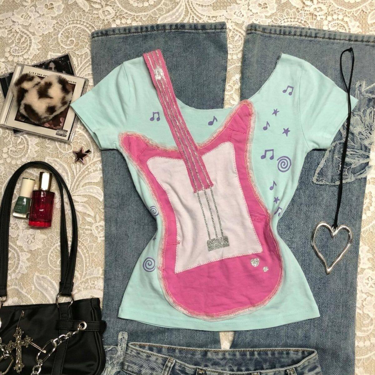 亚文化甜美复古着吉他印花短袖t恤女夏辣妹摇滚短款紧身上衣少女