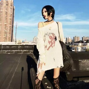 亚文化破洞针织衫女美式复古涂鸦长袖宽松慵懒薄款镂空罩衫毛衣秋