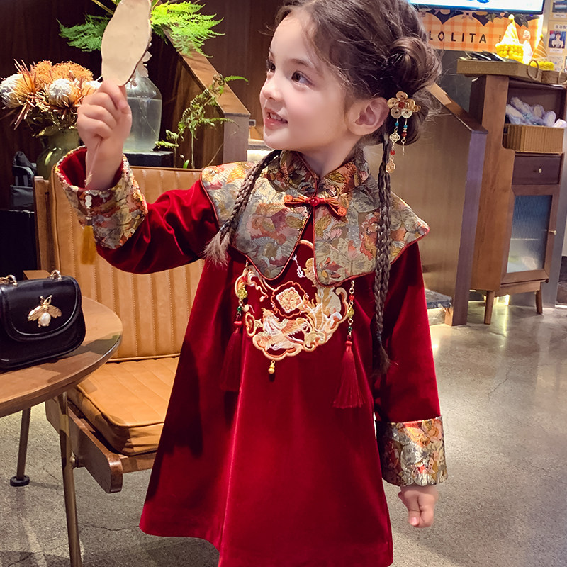 含云肩/红色加绒汉服拜年服