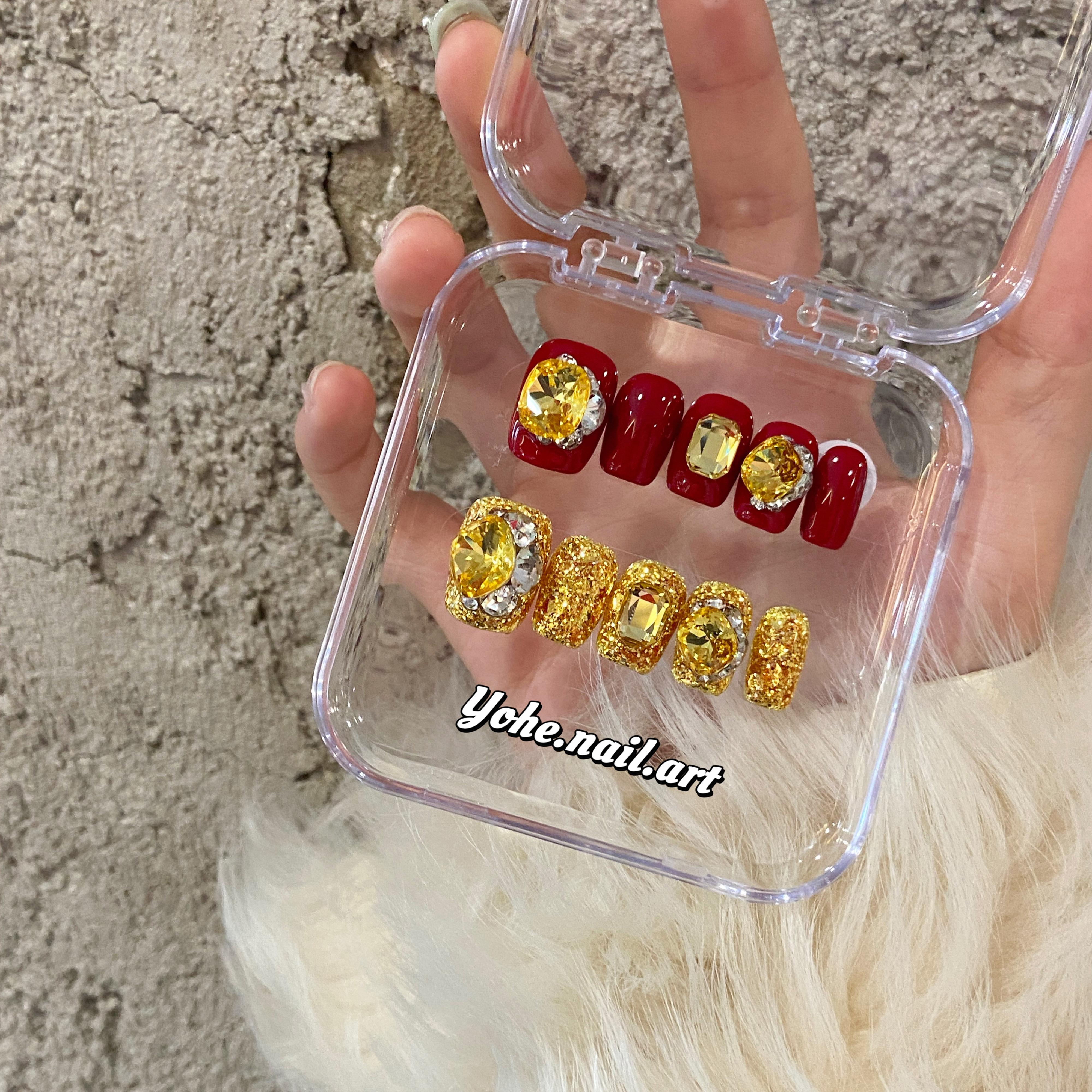 泼天富贵红色新年穿戴甲美甲