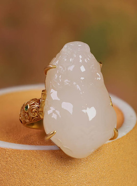 时尚潮流翡翠金镶玉灵兽手饰送妈