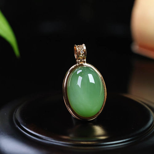 时尚潮流翡翠金镶玉送老婆礼物