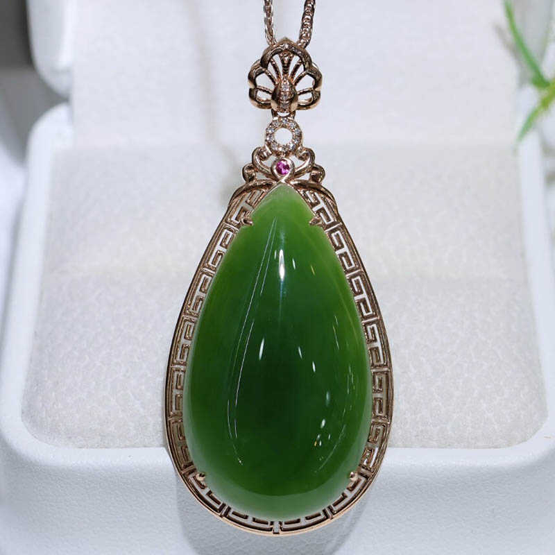 复古正宗菠菜绿a货玉坠挂件