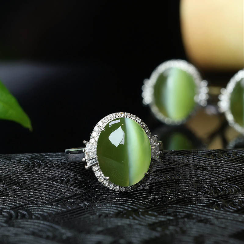 38焕新季天然和田玉戒指女猫眼碧玉蛋面镶18k金指环满钻a货送妈妈