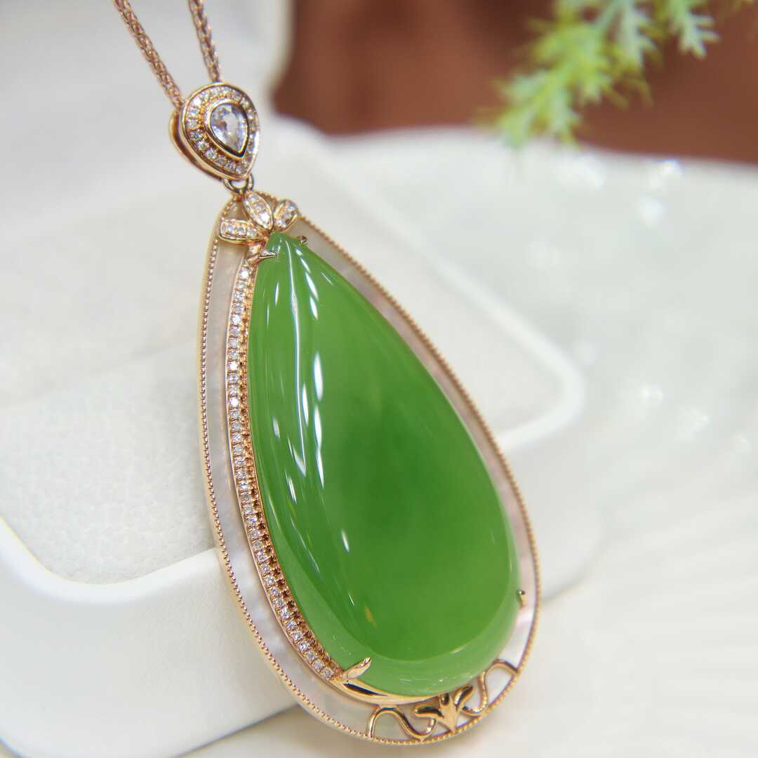 原创设计翡翠金镶玉送老婆礼物