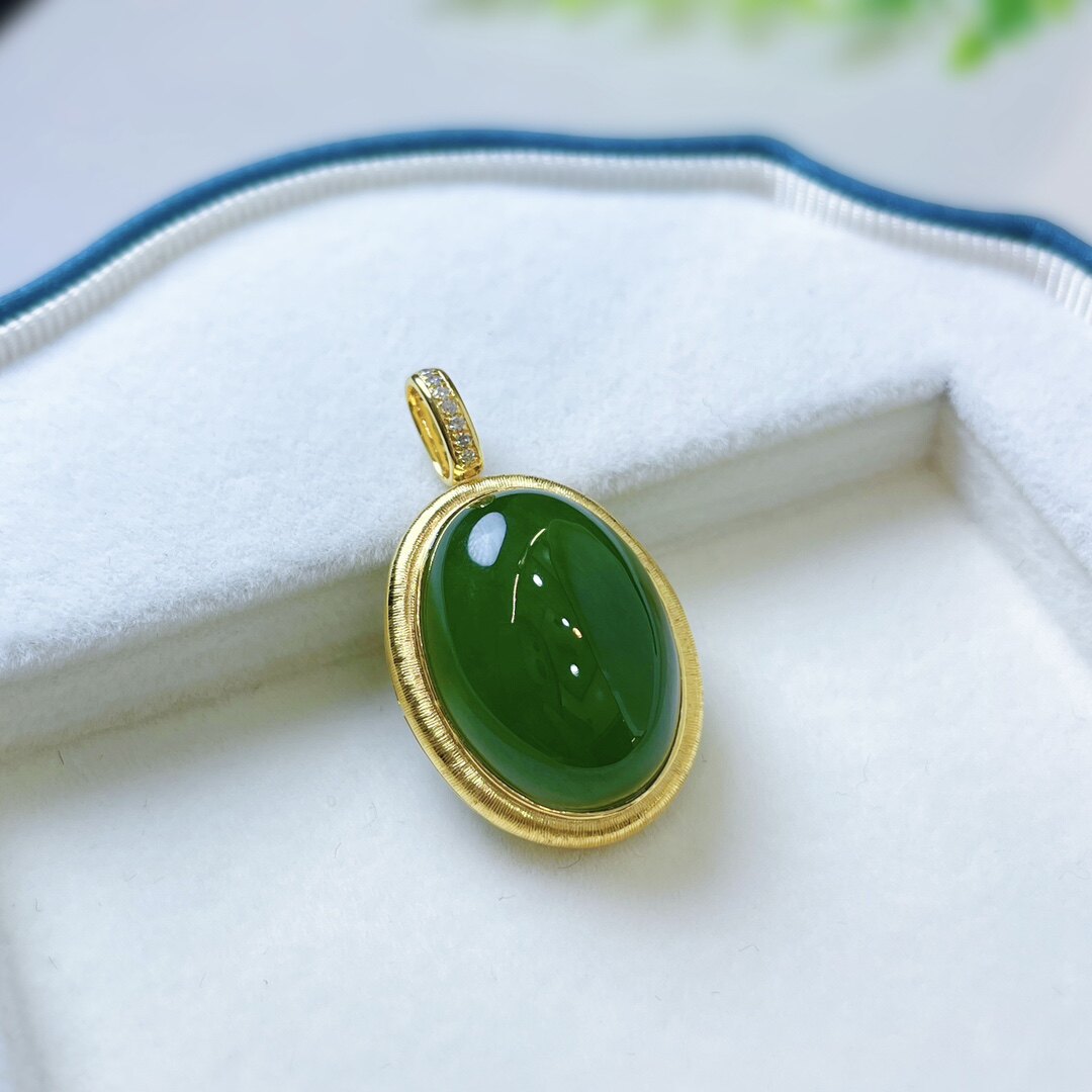 双十一促销天然和田玉吊坠女 菠菜绿碧玉蛋面镶18k黄金项链送妈妈