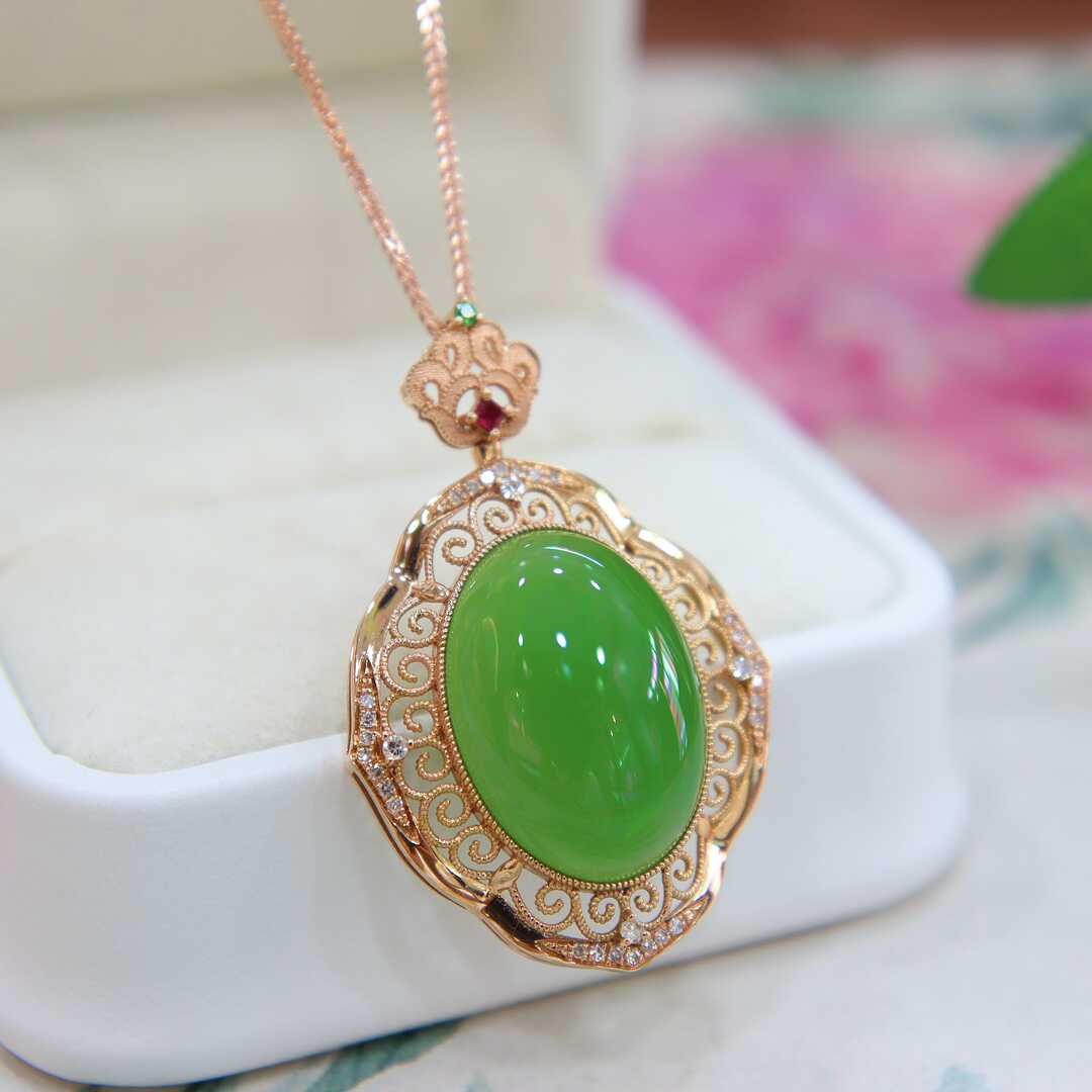 原创设计翡翠金镶玉送老婆礼物