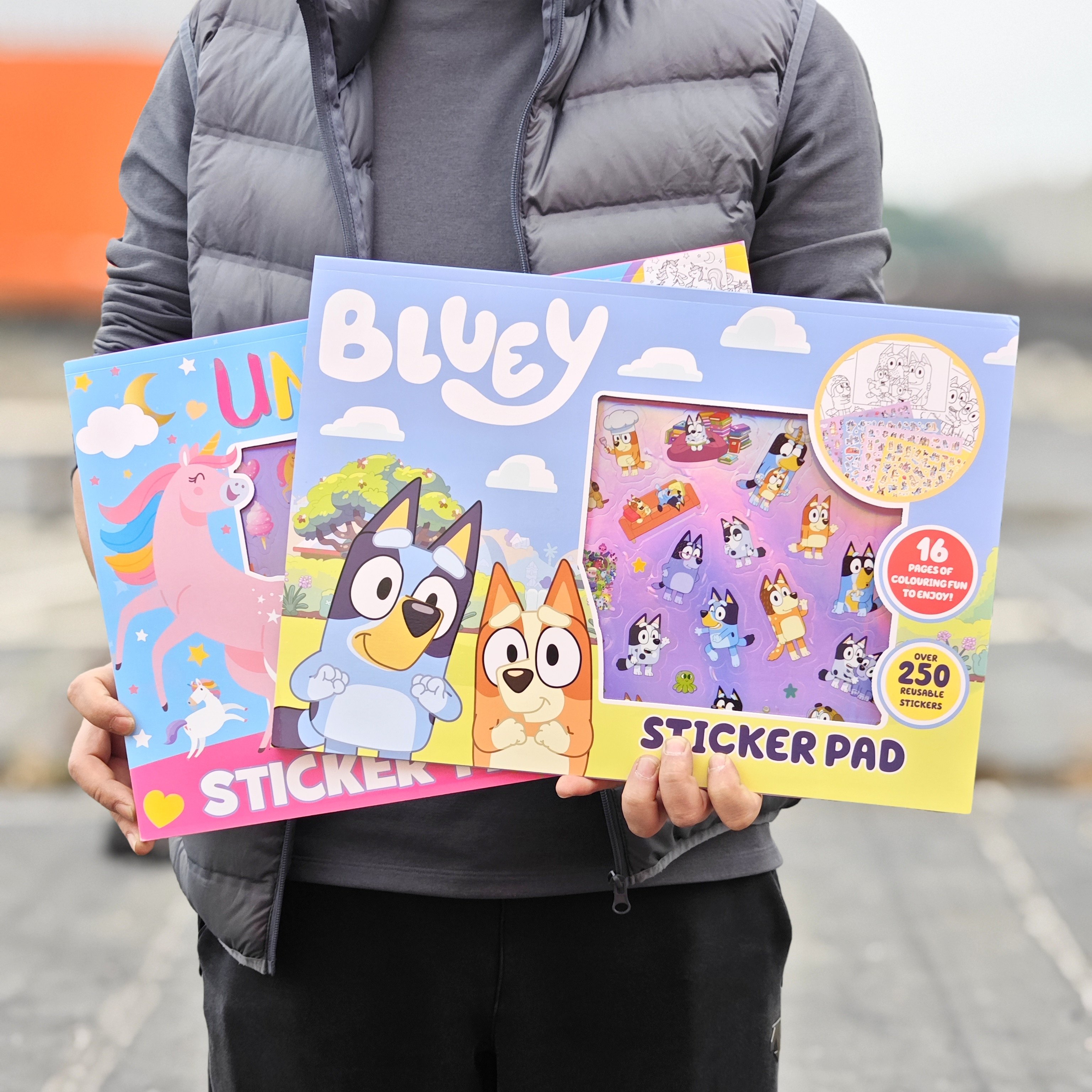 出口英国 布鲁伊家和独角马 超大一本 贴纸+填色图册 安静书 画册,文具电教/文化用品/商务用品,贴纸/立体贴纸,淘宝优惠券,粉丝福利购,淘宝优惠卷