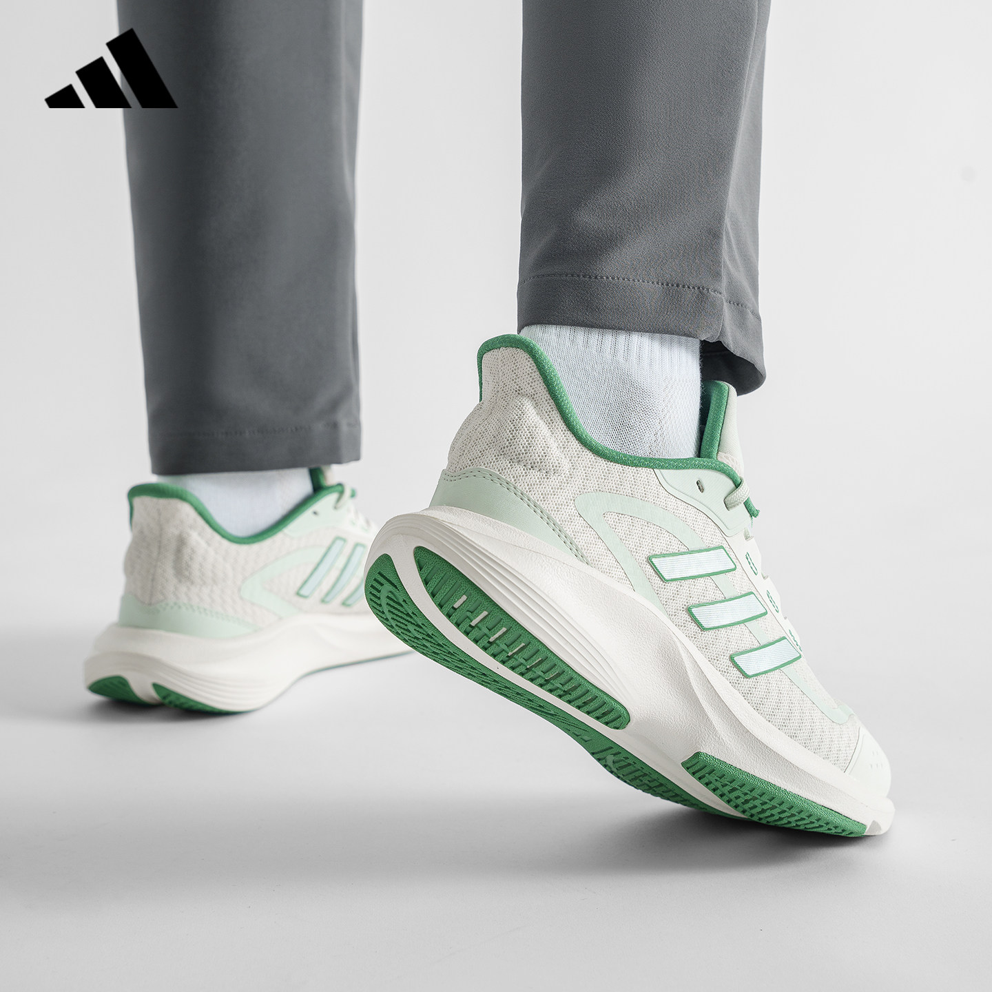 adidas阿迪达斯男鞋官方正品秋季新款女鞋休闲鞋防滑跑步鞋JH5153