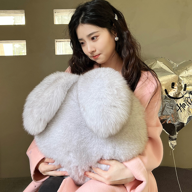 悦爱皮草兔子客厅轻奢狐狸毛抱枕