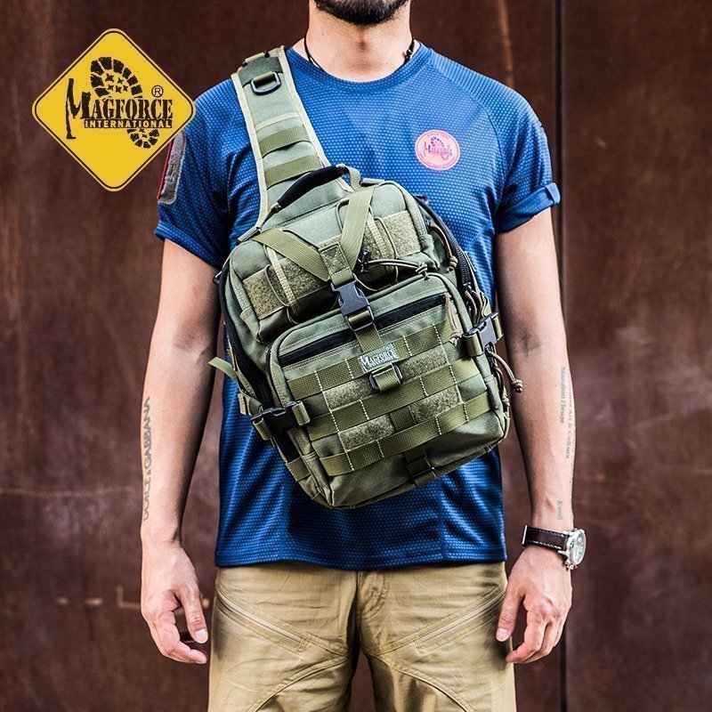 麦格霍斯胸挂包大号户外汉堡