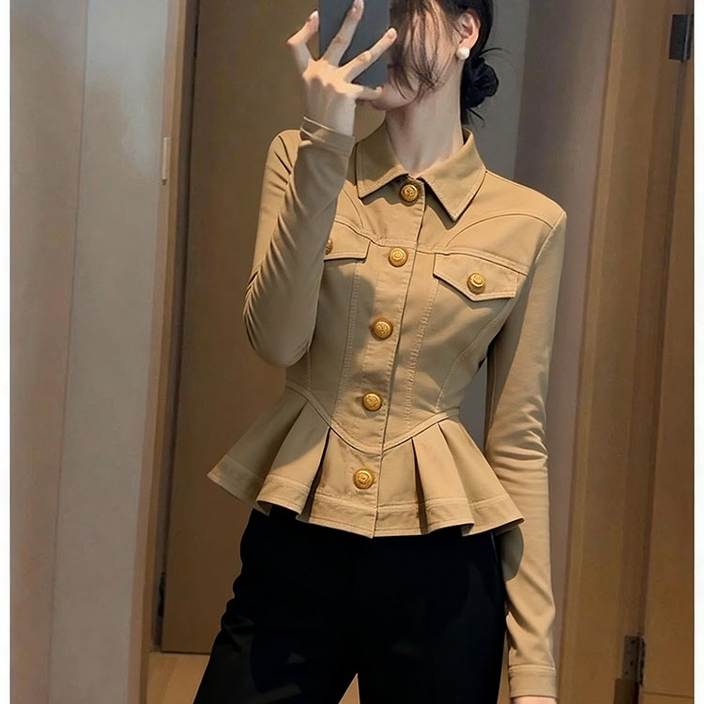 早秋小个子韩系高级感独特超好看百搭洋气减龄卡其色收腰显瘦外套