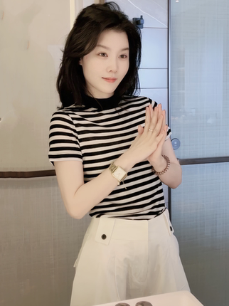 经典条纹针织短袖t恤女夏季25新款修身显瘦半高领打底衫内搭上衣