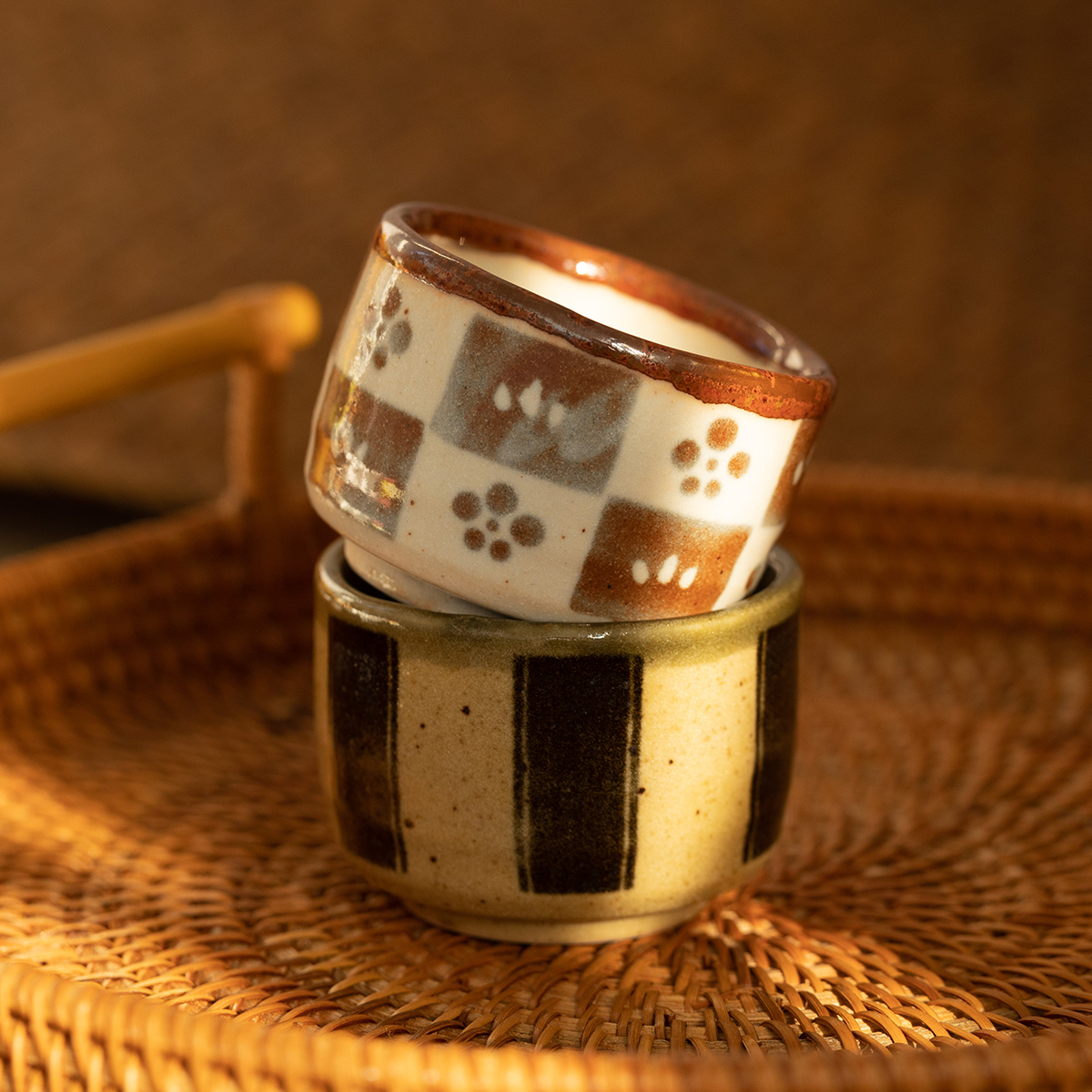 日本进口手绘格子梅花十草小茶杯日式小酒杯复古茶器品茗杯主人杯