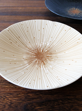 日本进口美浓烧珠露千十草米色不规则花型日式料理大盘子饭碗餐具