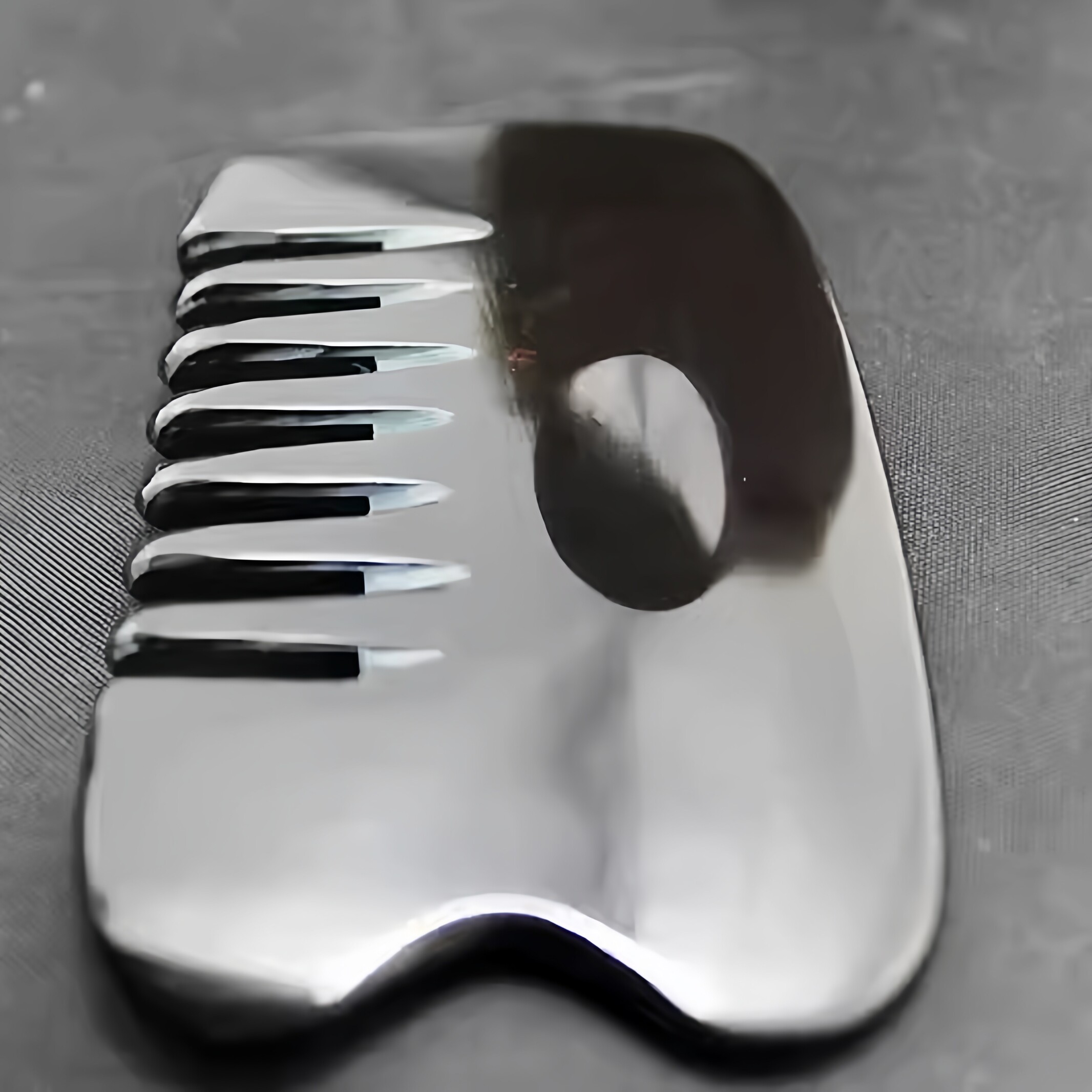 正品 纯天然水牛角刮痧梳子加厚圆润头部刮痧梳黑六齿粗齿梳包邮