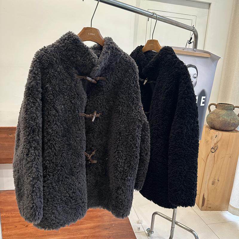 牛角扣绵羊毛羊羔毛新款皮毛一体中长款廓形美利奴皮草外套上衣冬,女装/女士精品,皮草,淘宝优惠券,粉丝福利购,淘宝优惠卷
