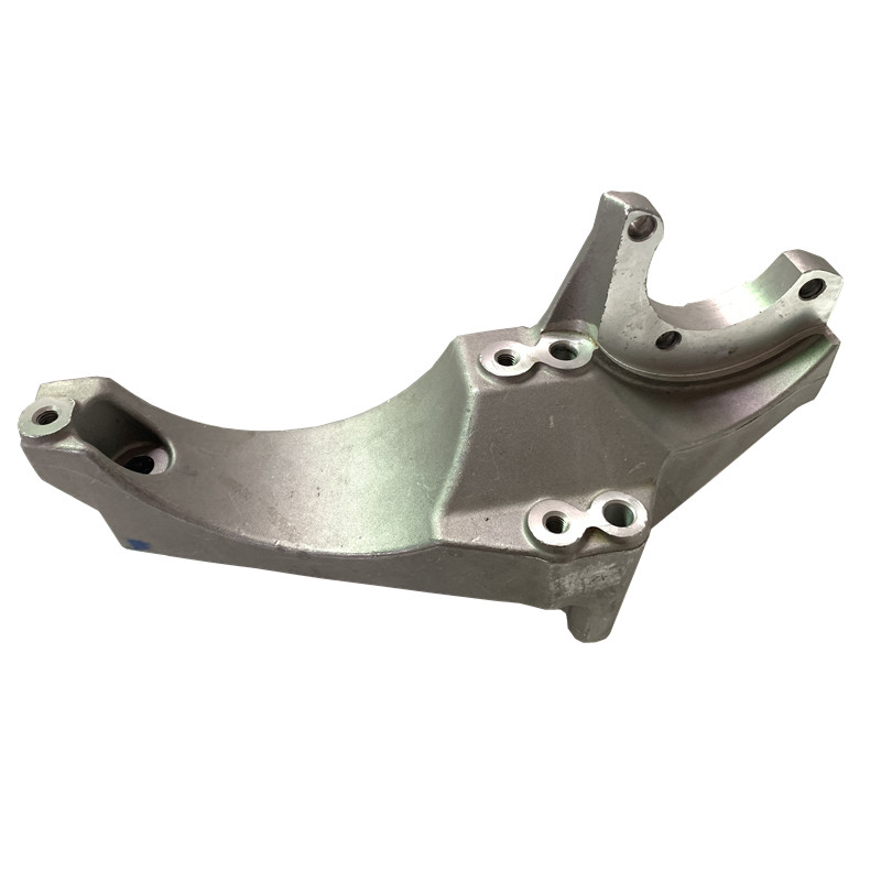 新君威新君越新GL8科帕奇发电机支座发电机支架托架 助力泵支架