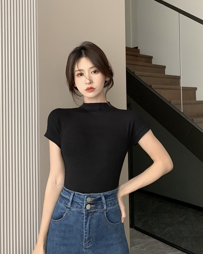 Real shot spring pure desire wind threaded cotton self-cultivation slim half-high collar short short-sleeved T-shirt ins show chest bottoming top