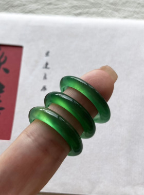 天然马料玉髓绿色冰种指环玉石戒指男女时尚个性素圈尾戒玛瑙戒指