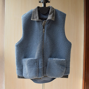 牛仔领拼接假两件羊羔毛马甲休闲口袋皮毛一体绒外搭马夹外套女冬