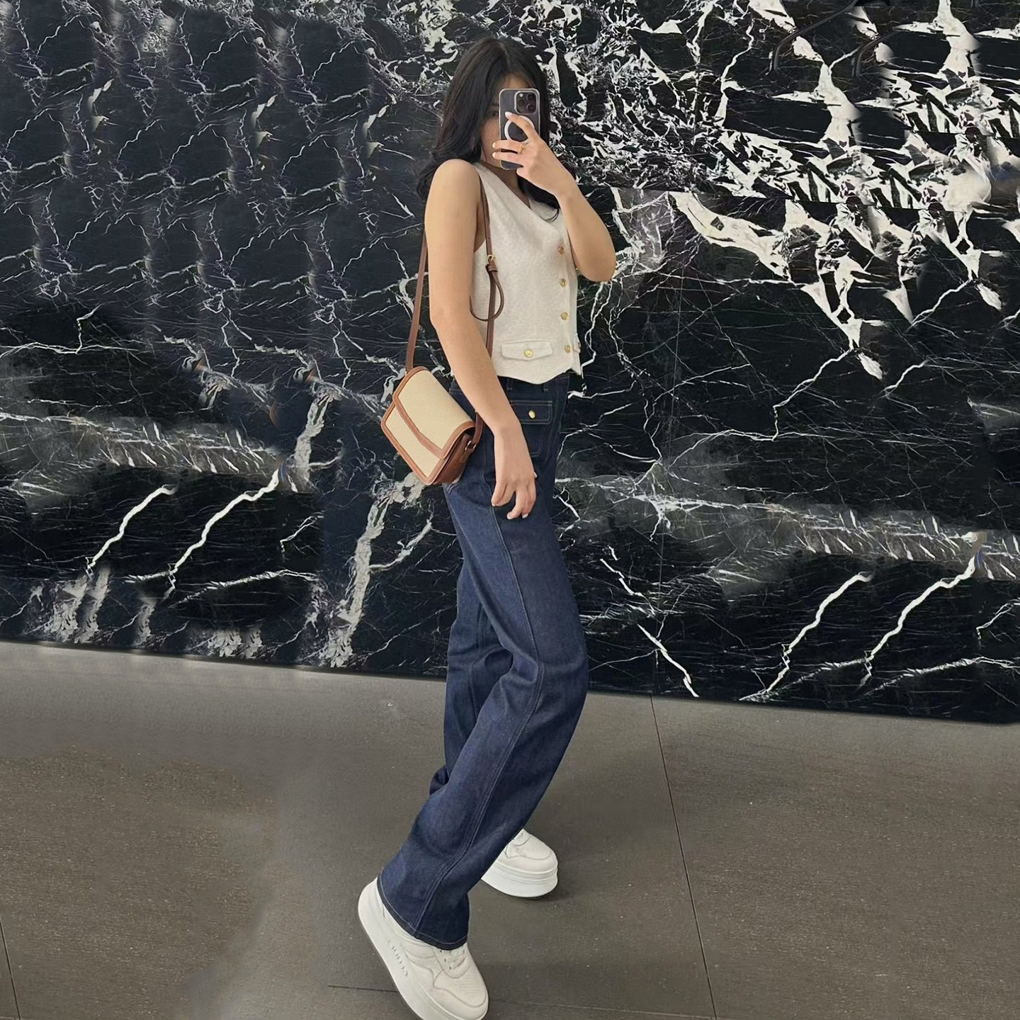 DPH NICE翻盖双口袋直筒牛仔裤女高腰显瘦丹宁复古设计感长裤秋季