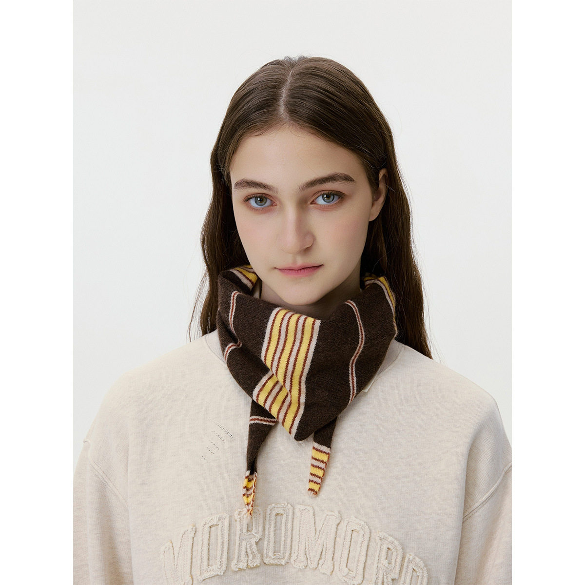 2025年新款撞色条纹三角巾女秋冬季设计感配饰个性毛线围脖披肩