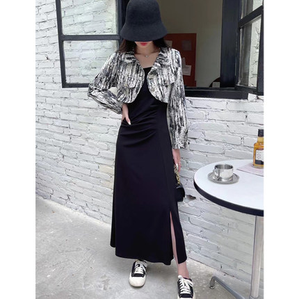 2025年秋装新款两件套时尚休闲小西服+纯色吊带连衣裙西装外套女