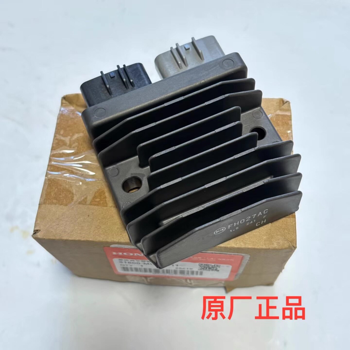 适用本田CB400F 400X CBR400R NX400稳压器整流调节器硅整流原装